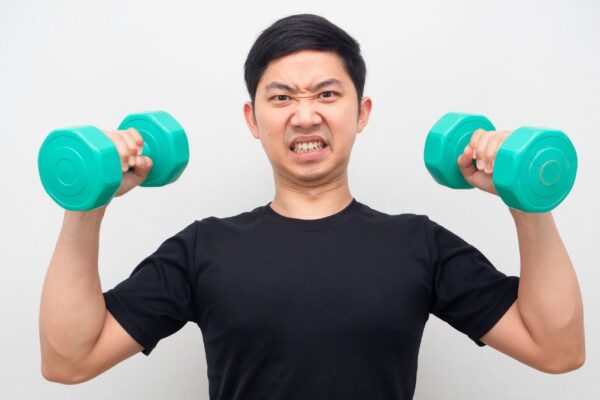 can lifting heavy weight above shoulders cause etd